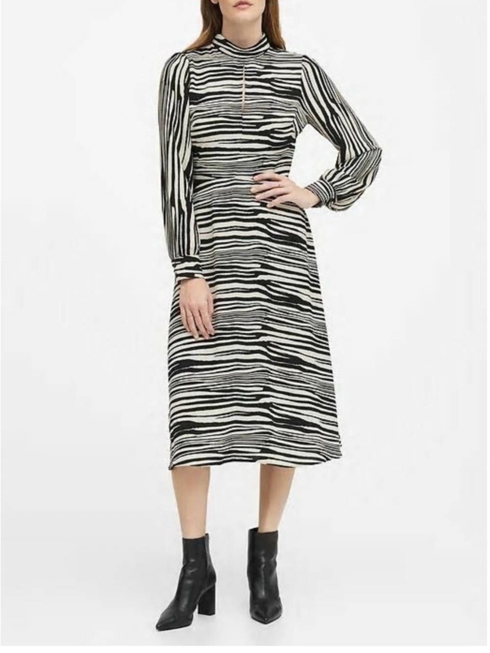 Banana Republic long sleeve lock neck midi zebra print keyhole size 12